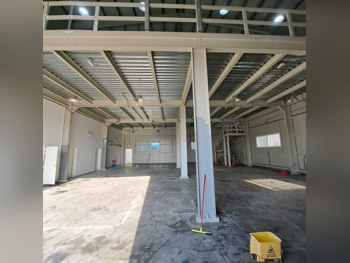 مخازن و مستودعات - الوكرة  - بركة العوامر  -المساحة: 1000 متر مربع