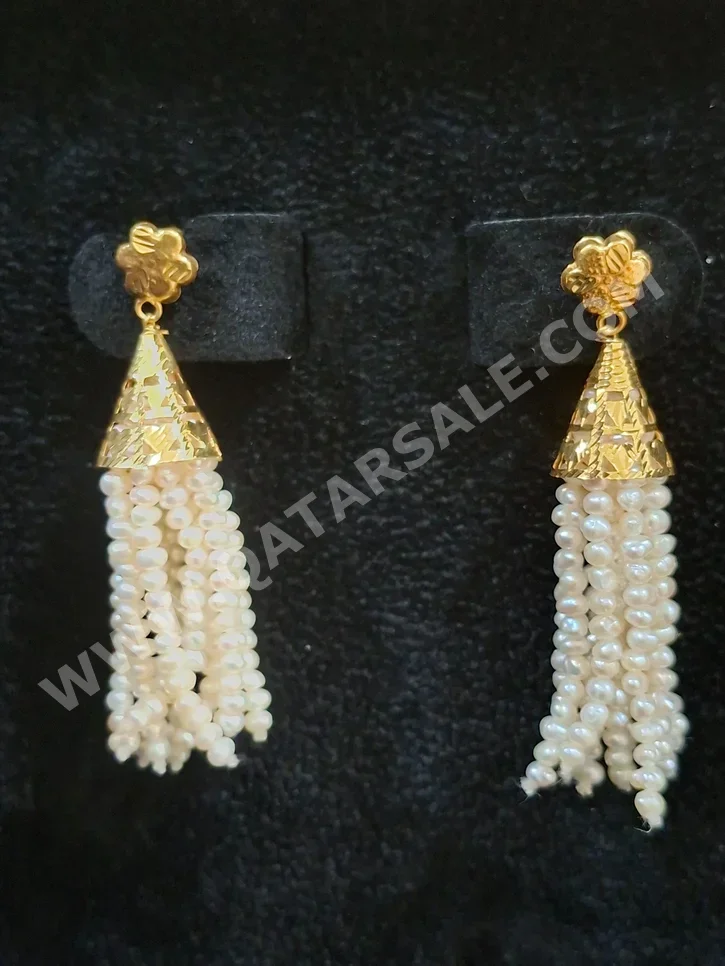 Gold Earring Bahrain Woman By Item ( Designers ) 4.8 Gram Nature Yellow Gold 21k