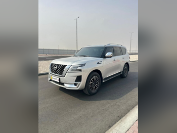 نيسان  باترول  ال اي بلاتينيوم  2023  اوتوماتيك  29,800 كم  8 سلندر  دفع رباعي  اس يو في  فضي  تحت الضمان