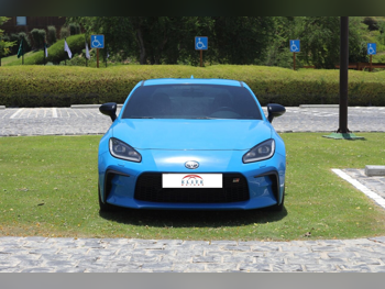 تويوتا جي ار 86 2023 عادي 20,500 كم 4 سلندر دفع خلفي كوبيه \ سبورت ازرق تحت الضمان