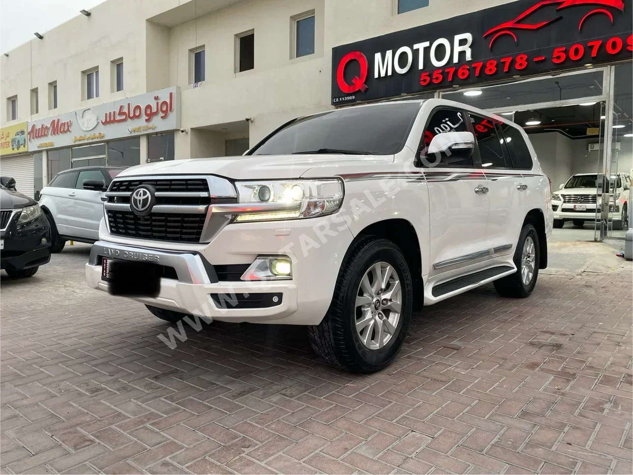 تويوتا لاند كروزر جي اكس ار 2016 اوتوماتيك 290,000 كم 8 سلندر دفع رباعي اس يو في أبيض