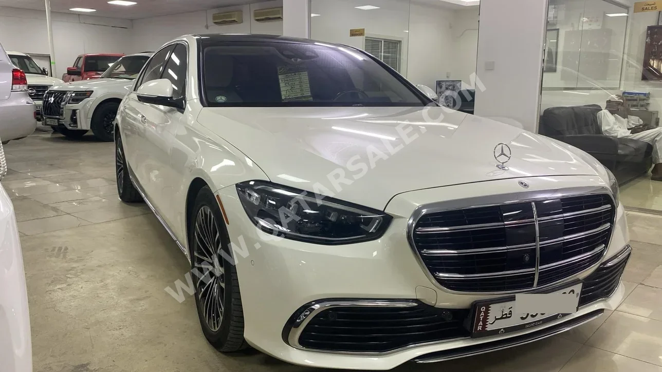مرسيدس - بنز اس - كلاس 500 2021 اوتوماتيك 106,000 كم 8 سلندر دفع خلفي سيدان أبيض