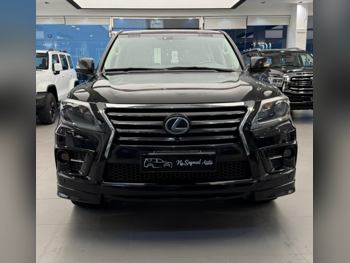 لكزس ال اكس 570 2015 اوتوماتيك 288,000 كم 8 سلندر دفع رباعي اس يو في أسود