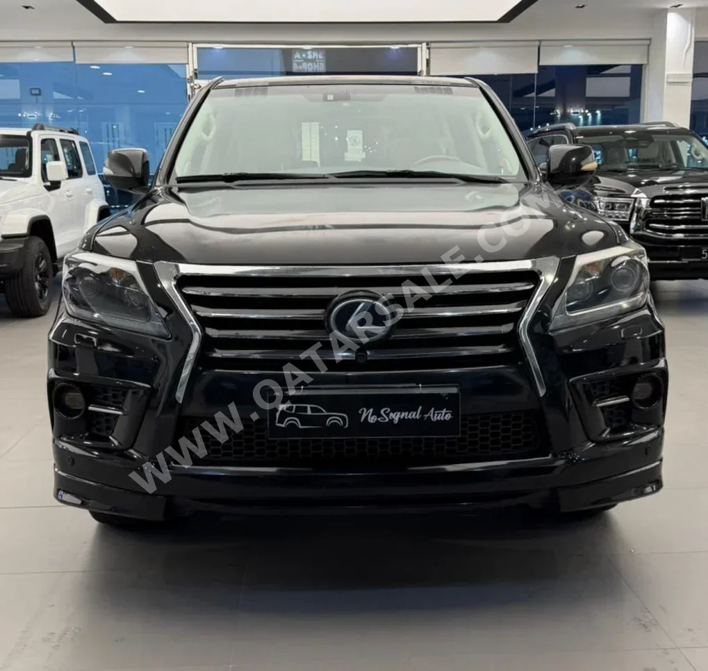 لكزس ال اكس 570 2015 اوتوماتيك 288,000 كم 8 سلندر دفع رباعي اس يو في أسود