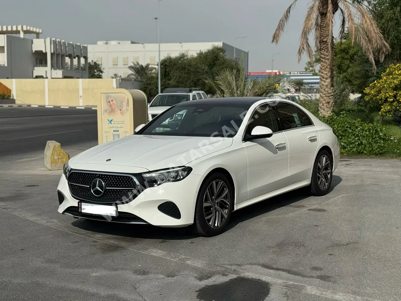 مرسيدس - بنز اي - كلاس 200 2024 اوتوماتيك 6,000 كم 4 سلندر دفع خلفي سيدان أبيض تحت الضمان