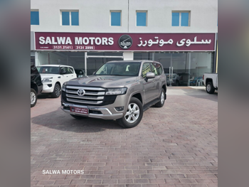 Toyota  Land Cruiser  GXR Twin Turbo  2022  Automatic  180,000 Km  6 Cylinder  Four Wheel Drive (4WD)  SUV  Bronze