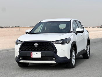 Toyota  Corolla  Cross Hybrid  2022  Automatic  189,000 Km  4 Cylinder  Four Wheel Drive (4WD)  SUV  White