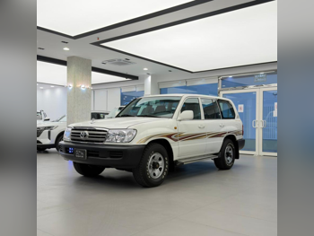 Toyota  Land Cruiser  GX  2006  Automatic  91,000 Km  6 Cylinder  Four Wheel Drive (4WD)  SUV  White