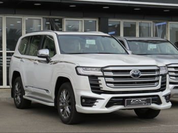 تويوتا  لاند كروزر  في اكس ار توين توربو  2025  اوتوماتيك  19,000 كم  6 سلندر  دفع رباعي  اس يو في  أبيض  تحت الضمان