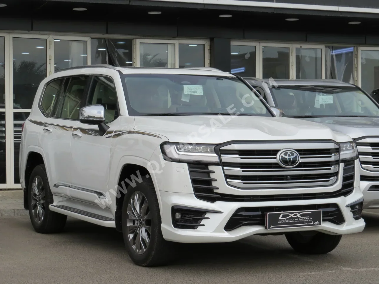 تويوتا لاند كروزر في اكس ار توين توربو 2025 اوتوماتيك 19,000 كم 6 سلندر دفع رباعي اس يو في أبيض تحت الضمان