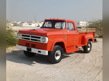 دودج كلاسك 1971 عادي 16,000 كم 8 سلندر دفع خلفي بيكب برتقالي