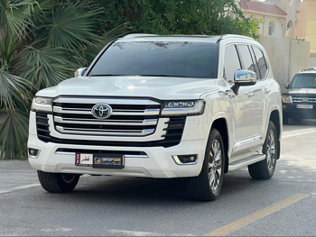 Toyota Land Cruiser VXR Twin Turbo 2022 Automatic 73,000 Km 6 Cylinder Four Wheel Drive (4WD) SUV White