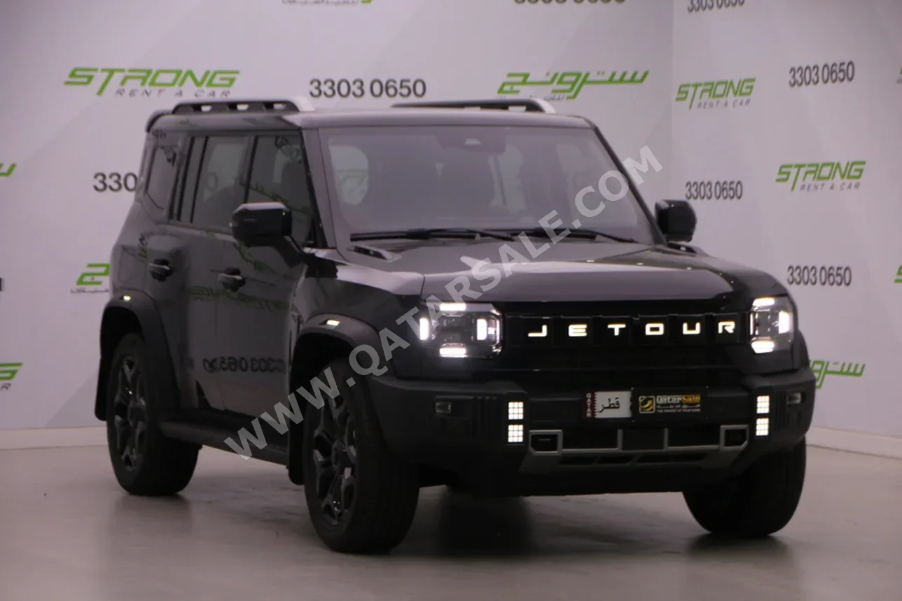 جيتور تي 2 اي- دي ام 2025 اوتوماتيك 10,000 كم 4 سلندر دفع رباعي اس يو في أسود تحت الضمان