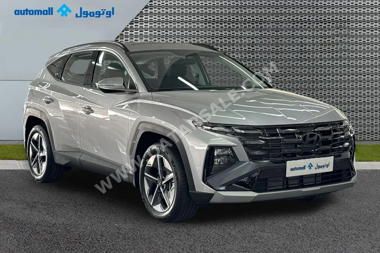 هيونداي تكسن 2025 اوتوماتيك 560 كم 4 سلندر سحب امامي اس يو في فضي تحت الضمان