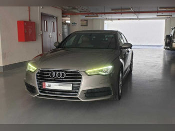 اودي  أي 6  2.0 تي اف اس لاين  2017  تبترونك  160,000 كم  4 سلندر  سحب امامي  سيدان  ذهبي فاتح