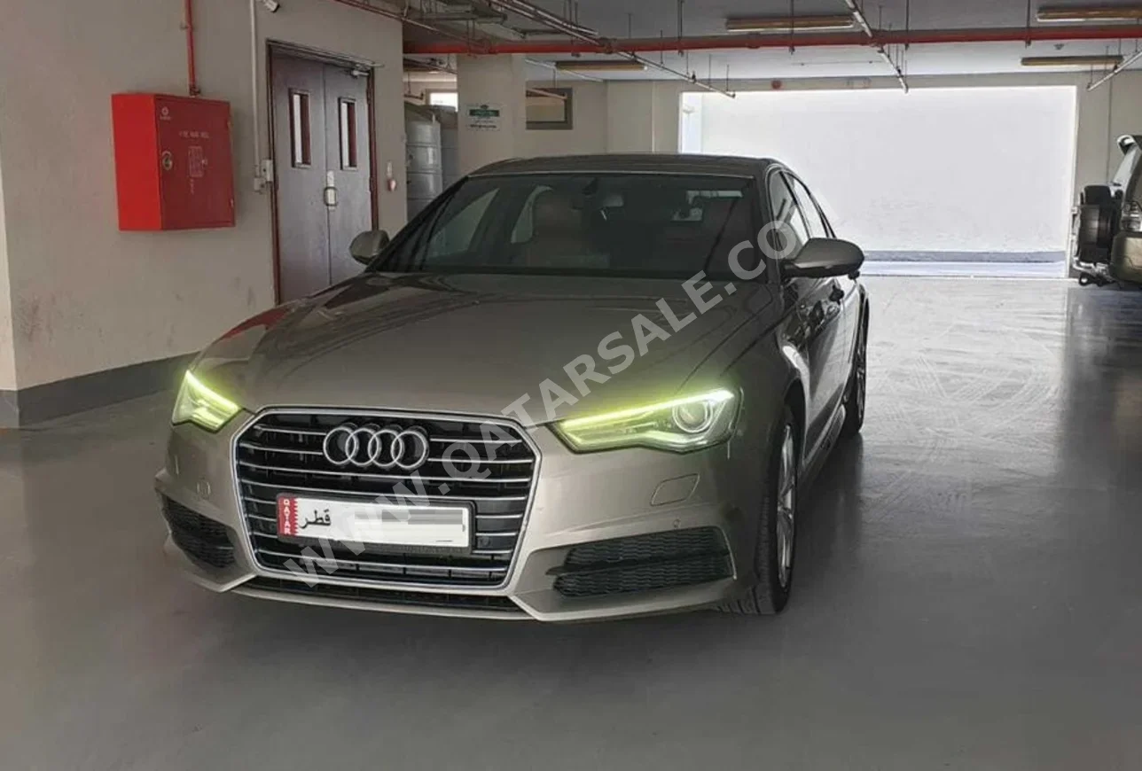اودي أي 6 3.5 تي اف اس اي كواترو 2017 اوتوماتيك 160,000 كم 4 سلندر سحب امامي سيدان ذهبي فاتح