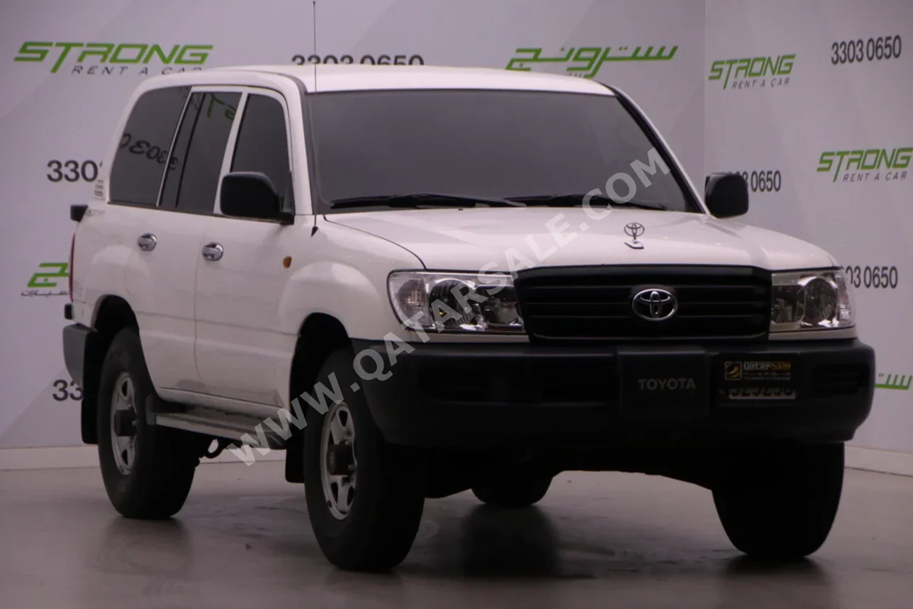 تويوتا  لاند كروزر  جي  2007  عادي  209,000 كم  6 سلندر  دفع رباعي  اس يو في  أبيض