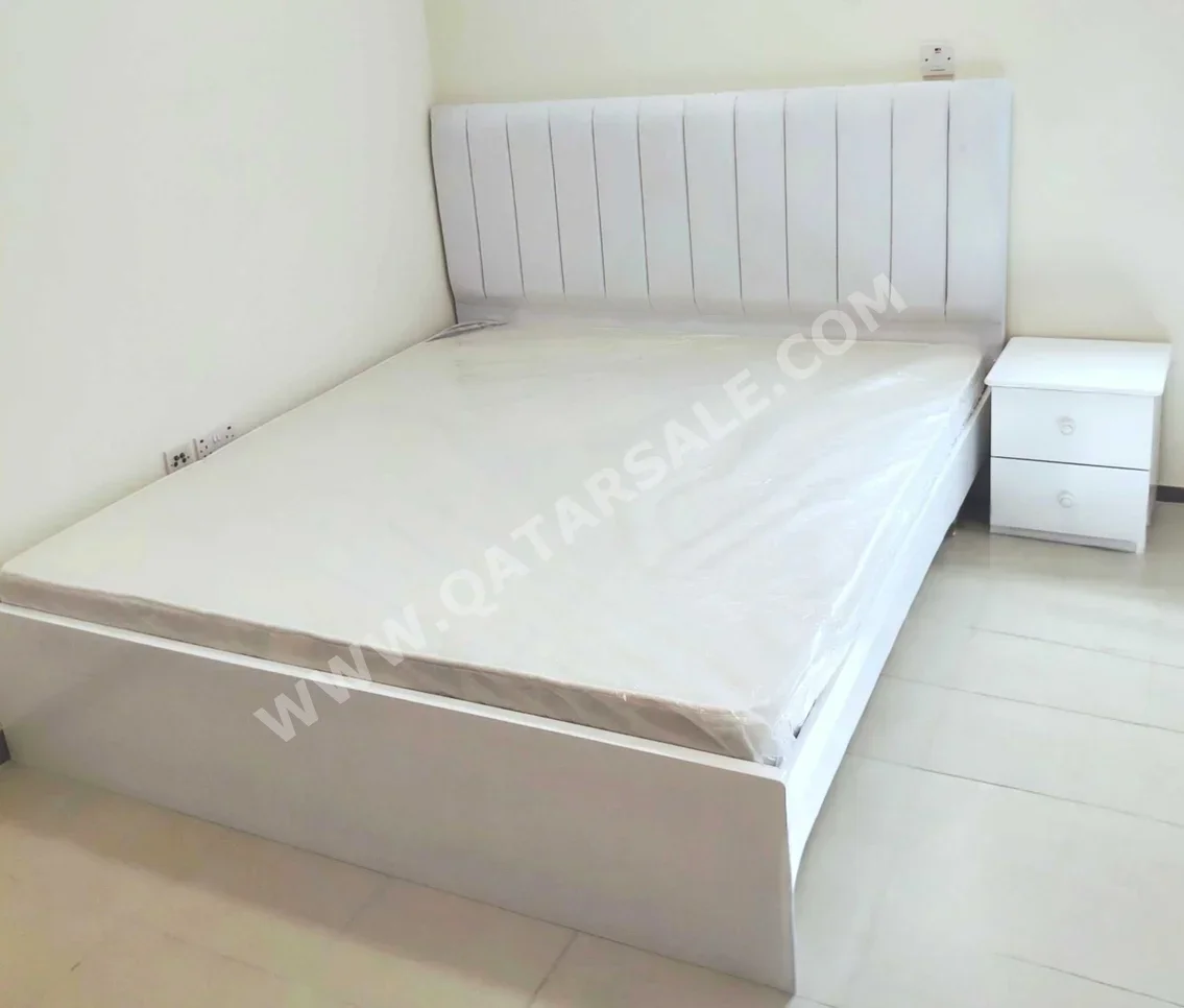Beds - Lifestyle - King - White - Mattress Included - With Bedside Table
