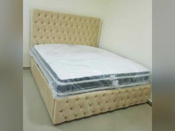 الأسّرة - لايف ستايل  - كينج  - الأصفر  - متضمنة المرتبة