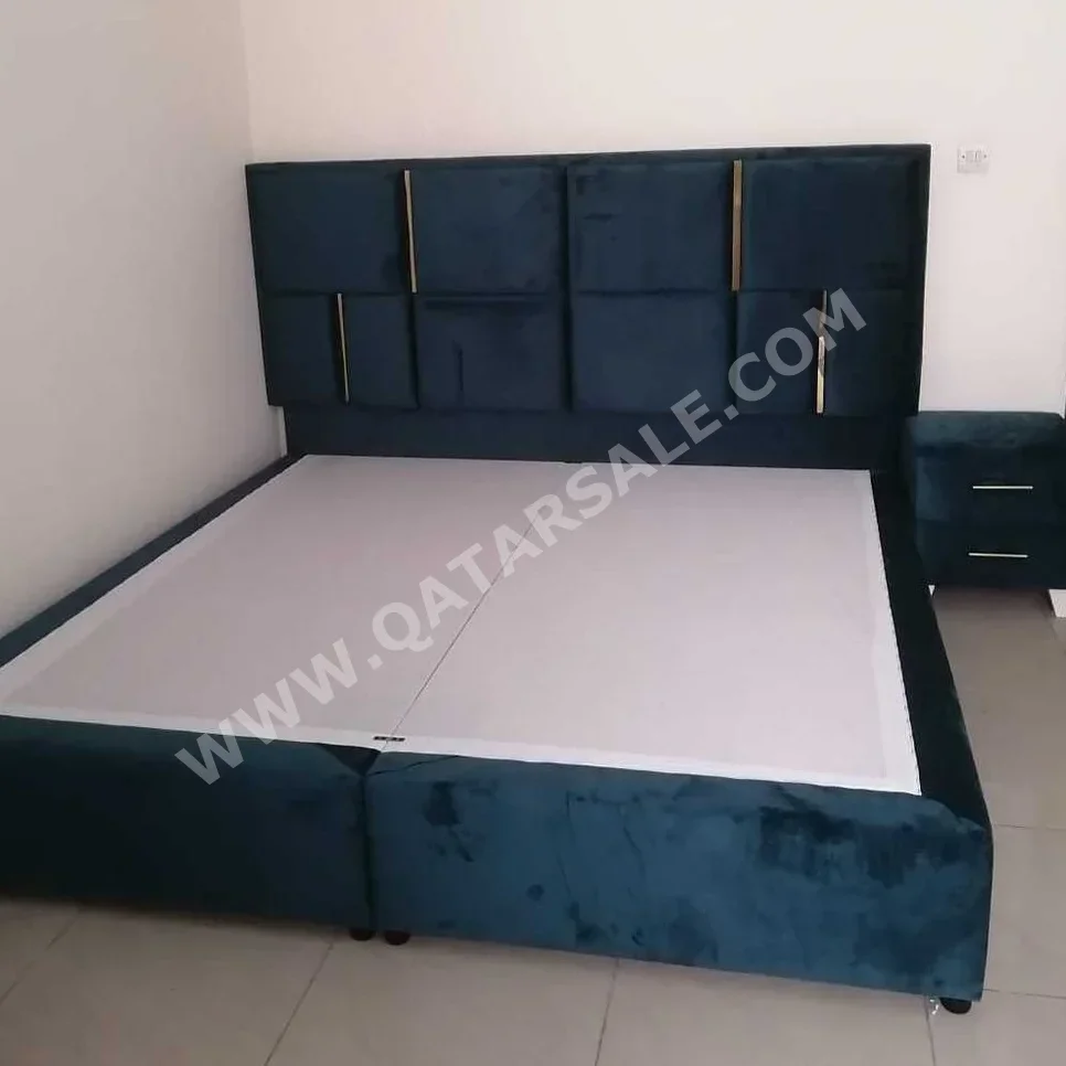Beds - Lifestyle - King - Green - Mattress Included - With Bedside Table