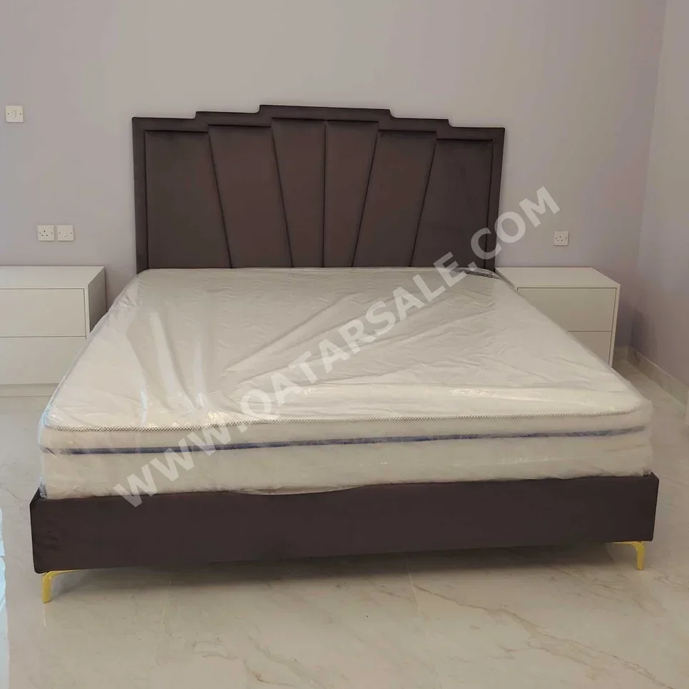 Beds - Lifestyle - King - Brown - Mattress Included