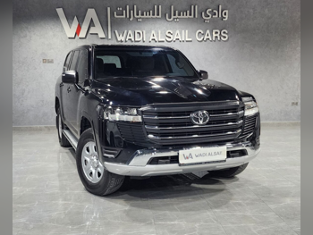 Toyota  Land Cruiser  GX  2024  Automatic  62,000 Km  6 Cylinder  Four Wheel Drive (4WD)  SUV  Black  With Warranty