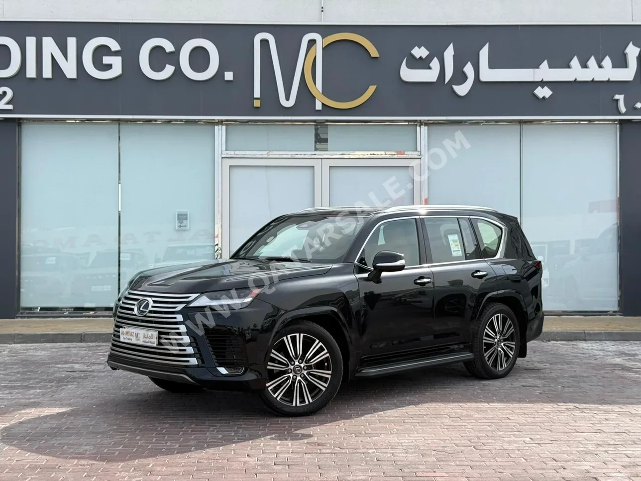 لكزس ال اكس 700 اتش 2025 اوتوماتيك 6,000 كم 6 سلندر دفع رباعي اس يو في أسود تحت الضمان