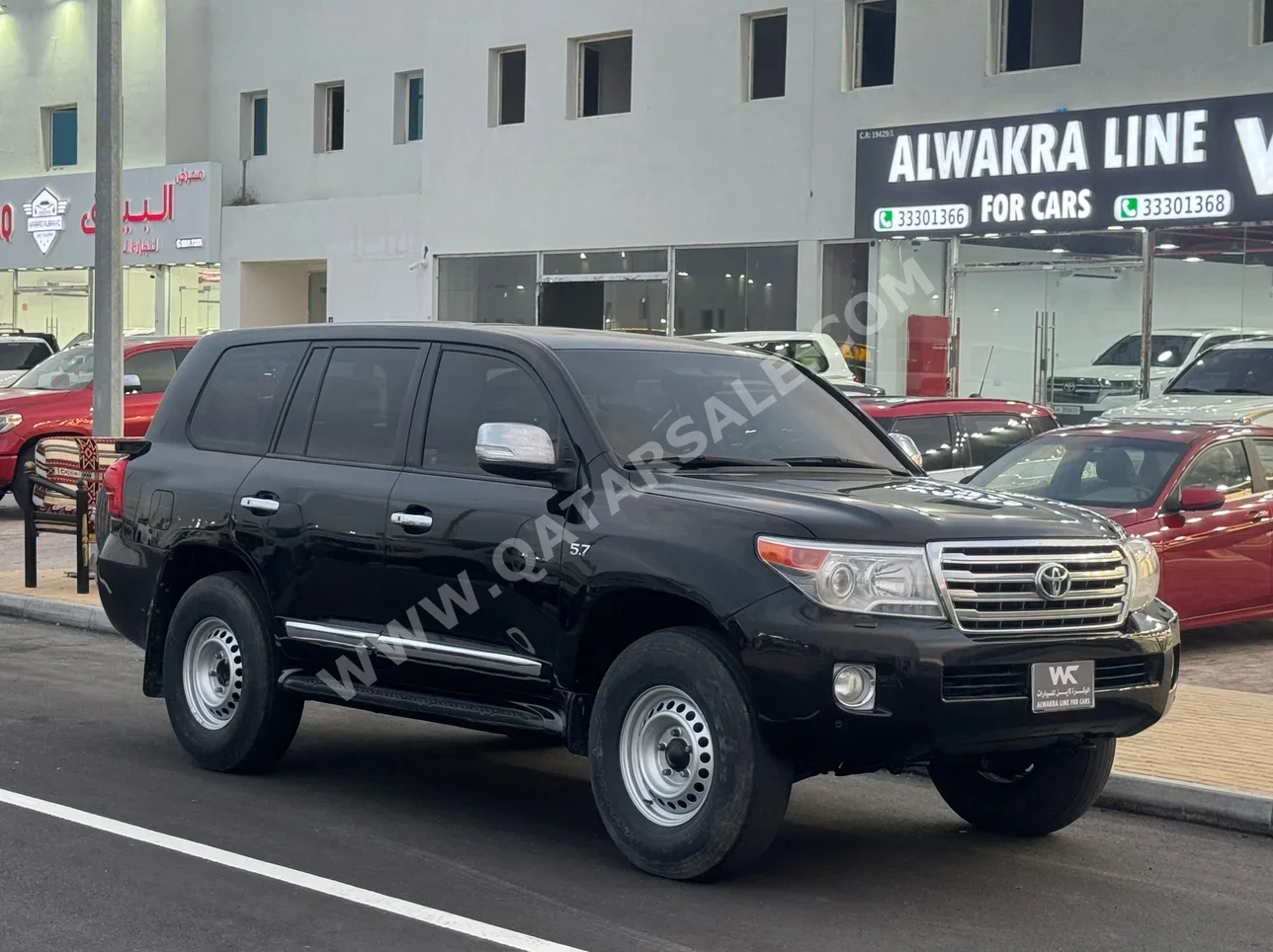 تويوتا لاند كروزر في اكس ار 2013 عادي 527,000 كم 8 سلندر دفع رباعي سيدان أسود