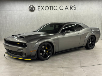 دودج تشالنجر اس ار تي 2012 اوتوماتيك 162,000 كم 8 سلندر دفع خلفي كوبيه \ سبورت رمادي