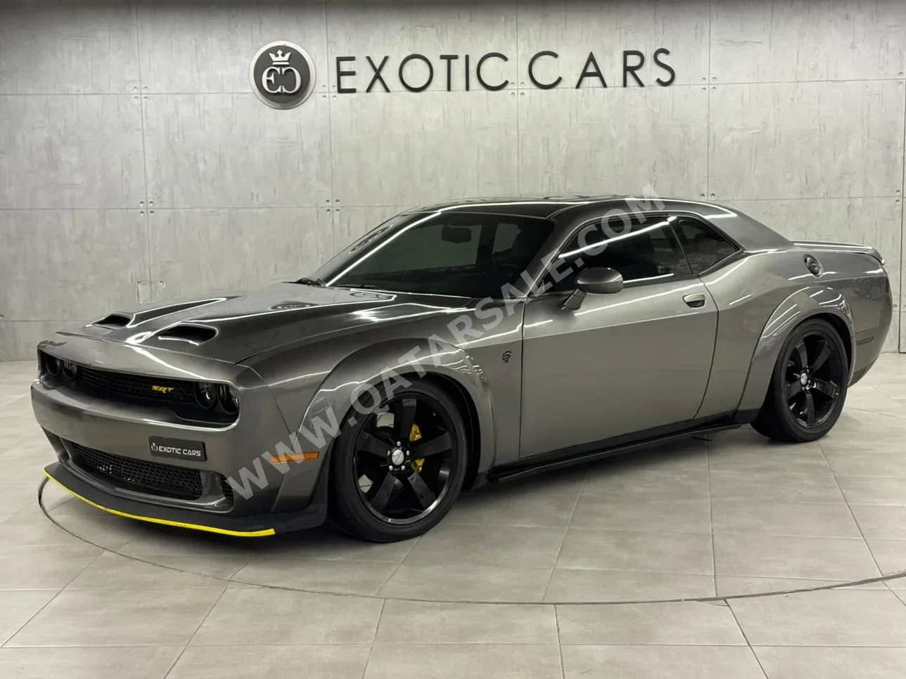 دودج تشالنجر اس ار تي 2012 اوتوماتيك 162,000 كم 8 سلندر دفع خلفي كوبيه \ سبورت رمادي