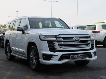 Toyota Land Cruiser VXR Twin Turbo 2025 Automatic 19,000 Km 6 Cylinder Four Wheel Drive (4WD) SUV White With Warranty