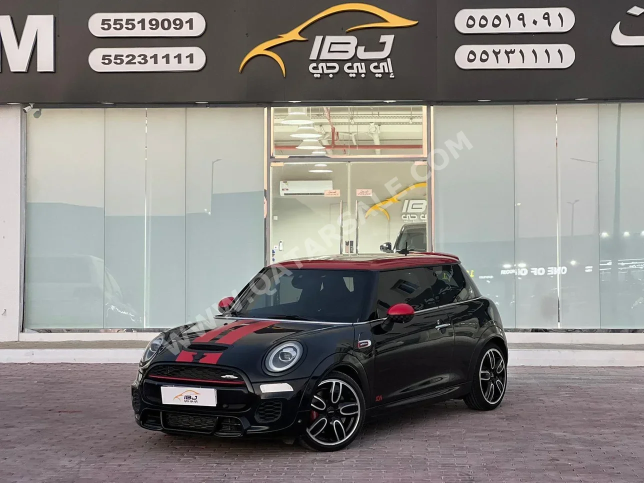 ميني كوبر جي سي دبليو 2019 اوتوماتيك 95,000 كم 4 سلندر سحب امامي هاتشباك أسود