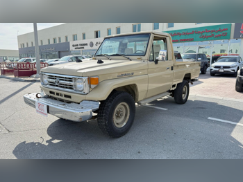 تويوتا  لاند كروزر  ال اكس  1998  عادي  87,000 كم  6 سلندر  دفع رباعي  بيكب  بيج