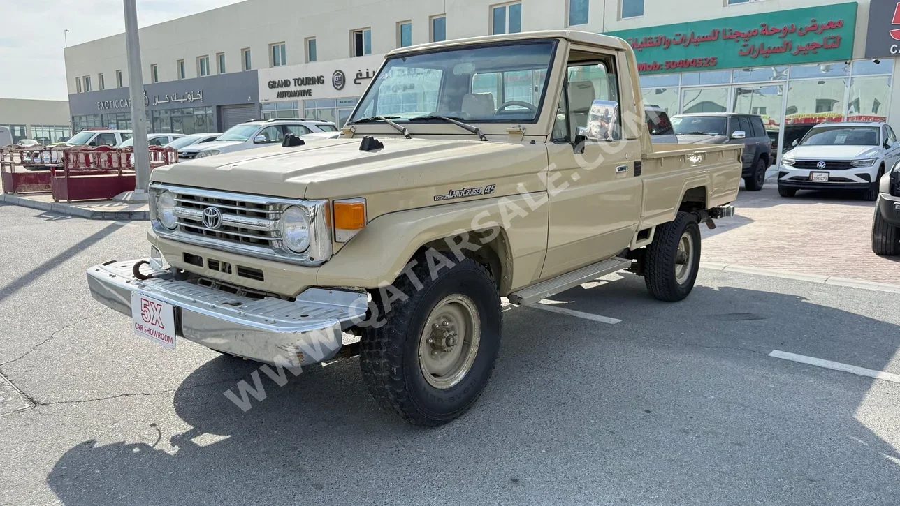 تويوتا لاند كروزر ال اكس 1998 عادي 87,000 كم 6 سلندر دفع رباعي بيكب بيج