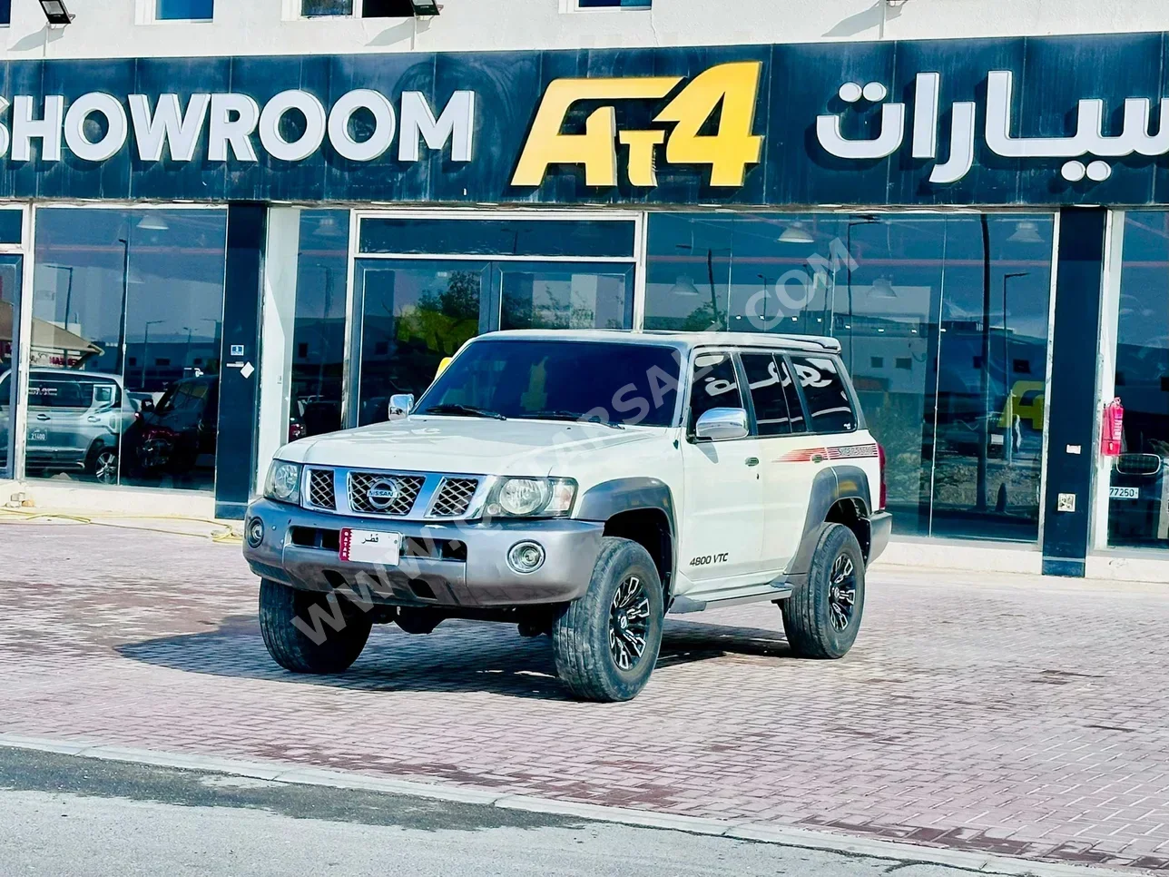 Nissan Patrol Safari 2020 Automatic 94,000 Km 6 Cylinder Four Wheel Drive (4WD) SUV White