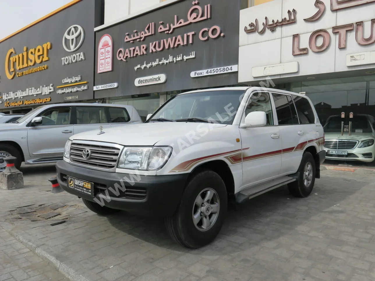 تويوتا لاند كروزر جي اكس 2004 عادي 490,000 كم 6 سلندر دفع رباعي اس يو في أبيض