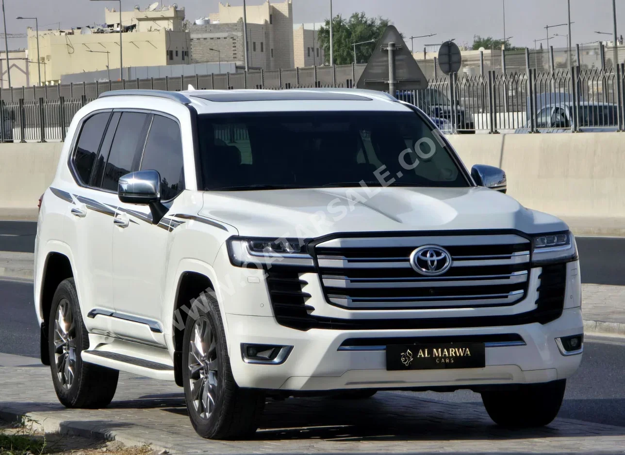 تويوتا لاند كروزر في اكس توين توربو 2024 اوتوماتيك 55,000 كم 6 سلندر دفع رباعي اس يو في أبيض تحت الضمان