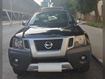 نيسان اكستيرا أس 2015 اوتوماتيك 130,000 كم 6 سلندر دفع رباعي اس يو في أسود