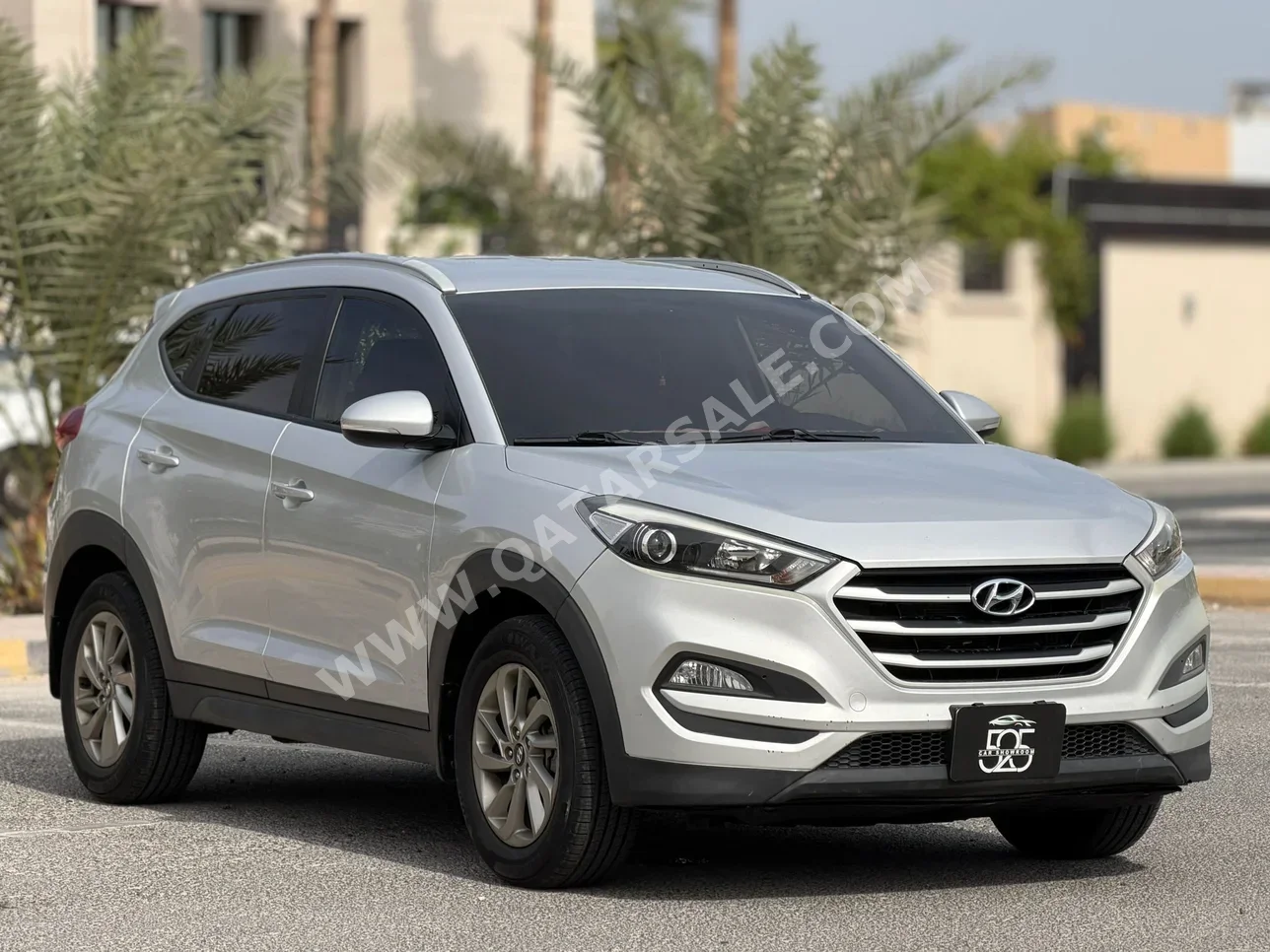 هيونداي تكسن 2018 اوتوماتيك 184,000 كم 4 سلندر سحب امامي اس يو في فضي