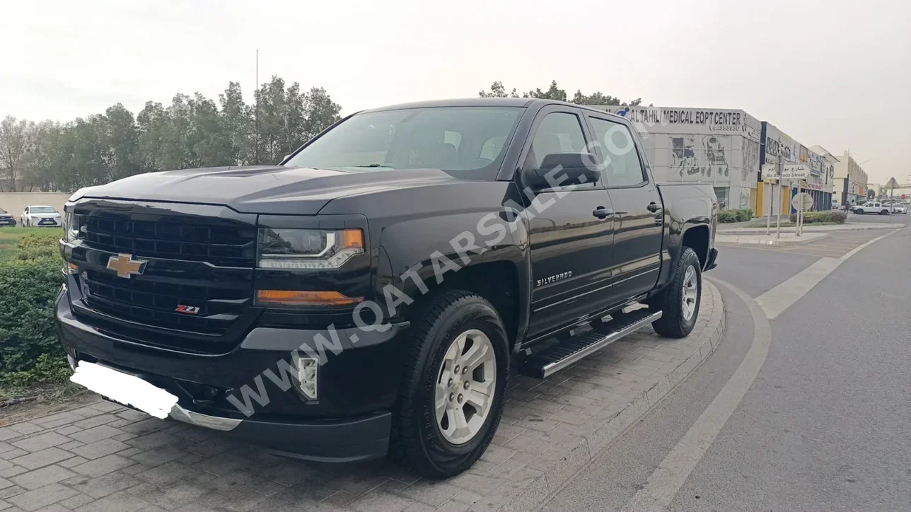 شفروليه سلفرادو ال تي 2018 اوتوماتيك 131,000 كم 8 سلندر دفع رباعي بيكب أسود