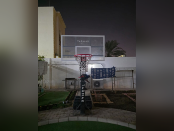 أطواق/ستاند كرة السلة