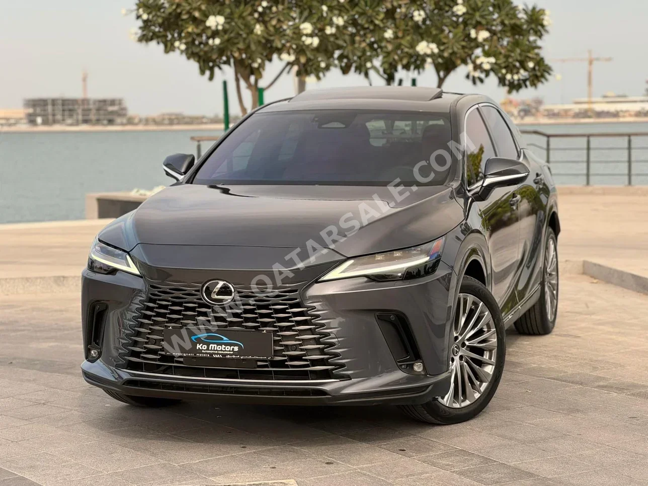 لكزس ار اكس 350 2025 اوتوماتيك 2,800 كم 6 سلندر دفع رباعي اس يو في رمادي تحت الضمان