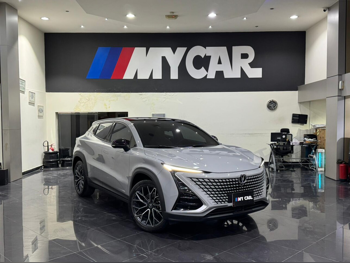 تشانجان يوني تي 2024 اوتوماتيك 22,000 كم 4 سلندر دفع رباعي اس يو في فضي تحت الضمان