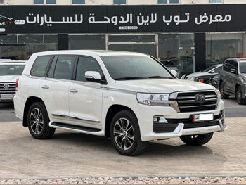 Toyota  Land Cruiser  VXR- Grand Touring S  2020  Automatic  38,000 Km  8 Cylinder  Four Wheel Drive (4WD)  SUV  White