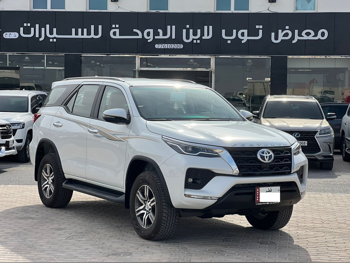 Toyota  Fortuner  2024  Automatic  0 Km  4 Cylinder  Four Wheel Drive (4WD)  SUV  White  With Warranty