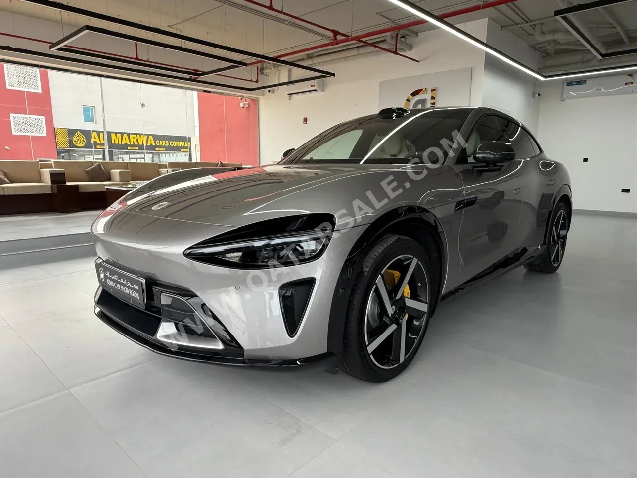 شاومي واي يو 7 ماكس 2025 اوتوماتيك 0 كم 0 سلندر دفع كلي مستمر اس يو في فضي