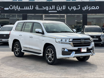 Toyota  Land Cruiser  VXR- Grand Touring S  2020  Automatic  72,000 Km  8 Cylinder  Four Wheel Drive (4WD)  SUV  White