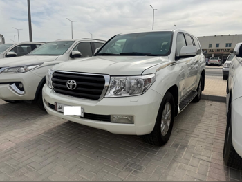 Toyota Land Cruiser GXR 2018 Automatic 350,000 Km 8 Cylinder Four Wheel Drive (4WD) SUV White
