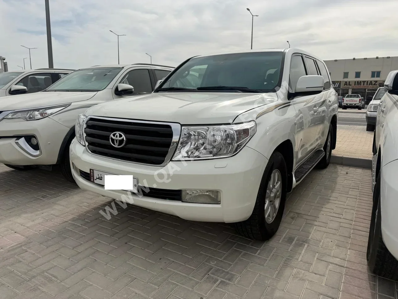 تويوتا لاند كروزر جي اكس ار 2008 اوتوماتيك 350,000 كم 8 سلندر دفع رباعي اس يو في أبيض