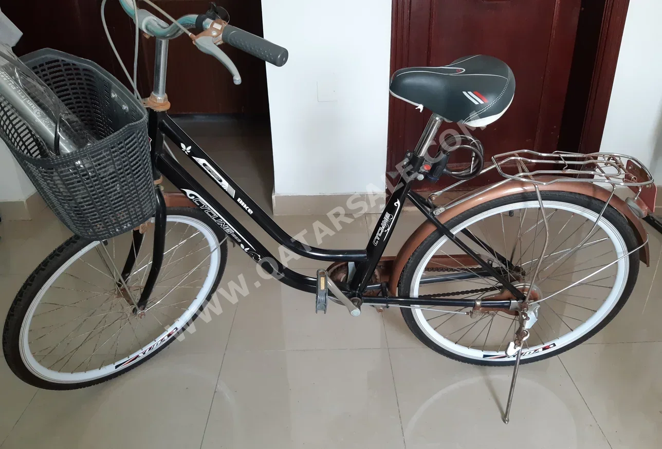 دراجة المدينة - أسود